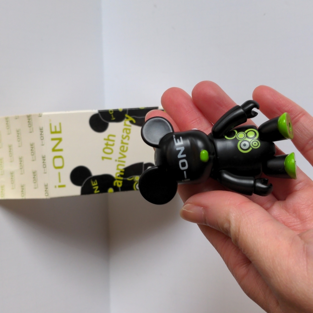 Qee Key Chain - Picture 3 of 6